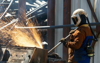 Chalumiste : un savoir-faire essentiel pour l’industrie et le recyclage