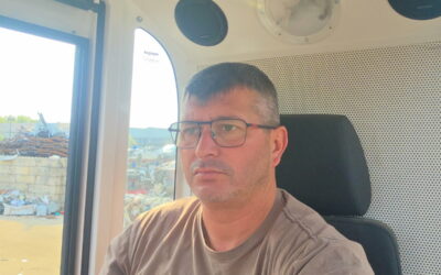 Conducteur de presse cisaille mobile